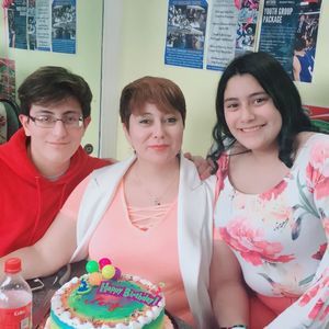 Meet your Posher, Cecy